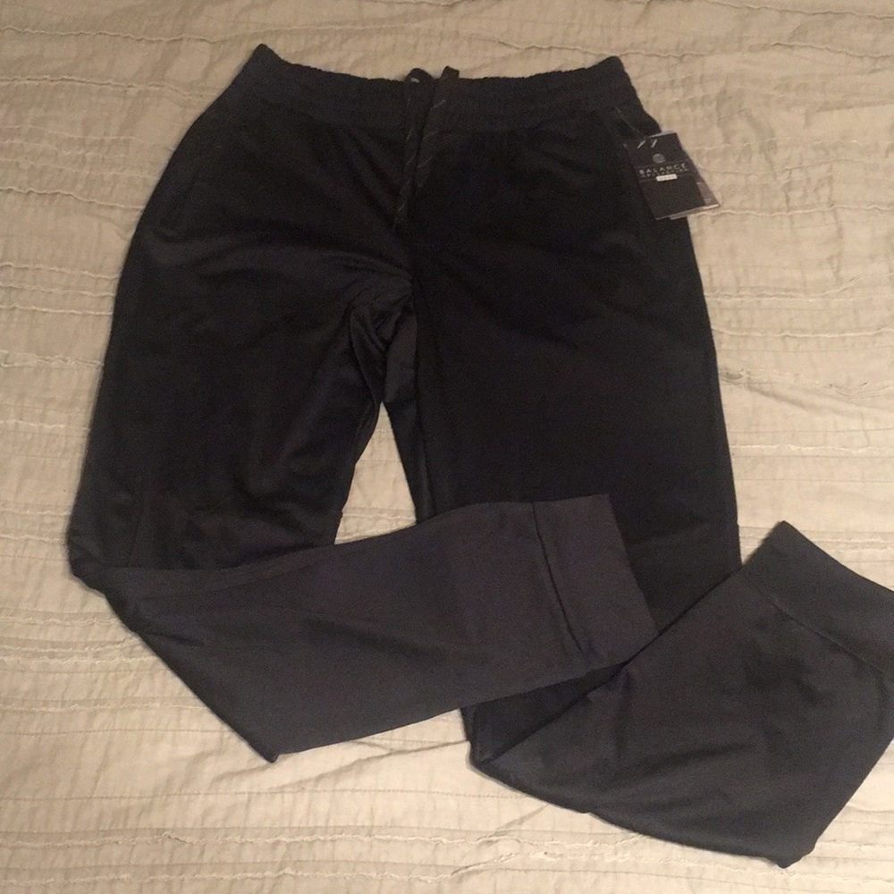 Men’s athletic pants